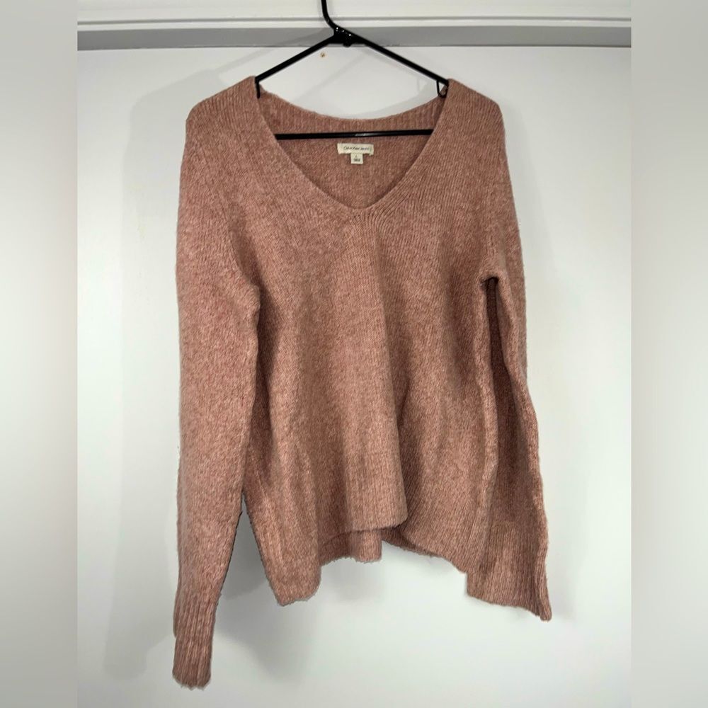 Calvin Klein Jeans Long Sleeved V Neck Sweater Size Large